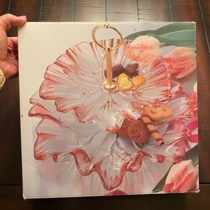 Mikasa Tulips Pink 2-Tiered Tray